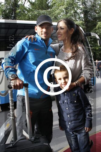 Lausanne, 17 en 18 Augustus 2012
Yolanthe Sneijder-Cabau samen met de dames van het Nederlands elftal, Wesley Sneijder en Jessey Sneijder
Foto Peter Smulders BV