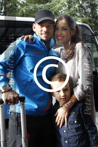 Lausanne, 17 en 18 Augustus 2012
Yolanthe Sneijder-Cabau samen met de dames van het Nederlands elftal, Wesley Sneijder en Jessey Sneijder
Foto Peter Smulders BV