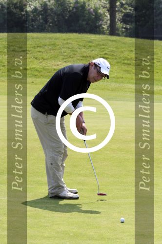 Halfweg 23 mei 2012
Uitreiking boek Willem V Hanegem door Marco v Basten op golfbaan houtrak.
Peter Smulders bv