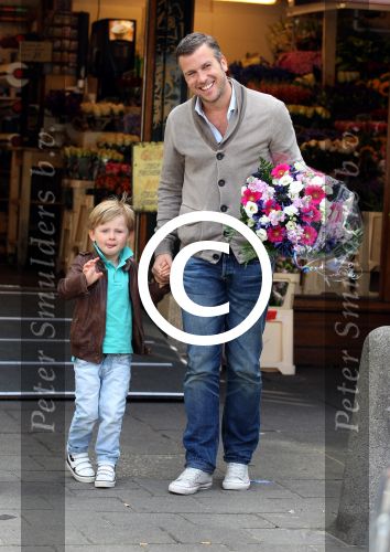 Amsterdam 2 juni 2012
Winston Gerschtanowitz en Renate Verbaan met kinderen.
Peter Smulders bv