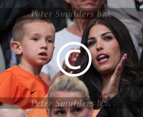 Amsterdam 2 juni 2012
Nederland- Noord ierland 6-0 in de arena. Yolanthe Sneijder Cabau met Jessey
Peter Smulders bv