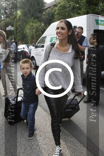 Lausanne, 17 en 18 Augustus 2012
Yolanthe Sneijder-Cabau samen met de dames van het Nederlands elftal, Wesley Sneijder en Jessey Sneijder
Foto Peter Smulders BV