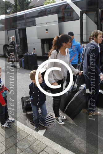 Lausanne, 17 en 18 Augustus 2012
Yolanthe Sneijder-Cabau samen met de dames van het Nederlands elftal, Wesley Sneijder en Jessey Sneijder
Foto Peter Smulders BV