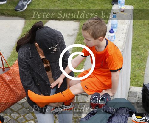 Lausanne, 17 en 18 Augustus 2012
Yolanthe Sneijder-Cabau samen met de dames van het Nederlands elftal, Wesley Sneijder en Jessey Sneijder
Foto Peter Smulders BV