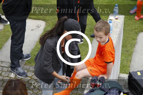 Lausanne, 17 en 18 Augustus 2012
Yolanthe Sneijder-Cabau samen met de dames van het Nederlands elftal, Wesley Sneijder en Jessey Sneijder
Foto Peter Smulders BV
