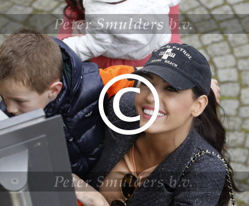 Lausanne, 17 en 18 Augustus 2012
Yolanthe Sneijder-Cabau samen met de dames van het Nederlands elftal, Wesley Sneijder en Jessey Sneijder
Foto Peter Smulders BV
