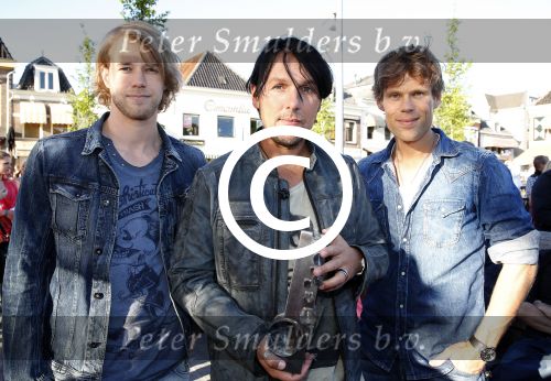 Purmerend 4 juni 2013
Tros Muziekfeest en sterren.nl awards op de markt in Purmerend. 3J\'s
Peter Smulders bv