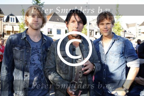 Purmerend 4 juni 2013
Tros Muziekfeest en sterren.nl awards op de markt in Purmerend. 3J\'s
Peter Smulders bv