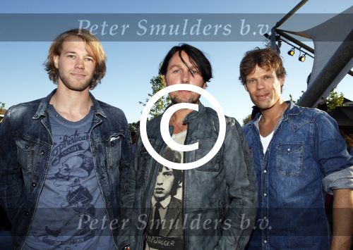 Purmerend 4 juni 2013
Tros Muziekfeest en sterren.nl awards op de markt in Purmerend. 3J\'s
Peter Smulders bv