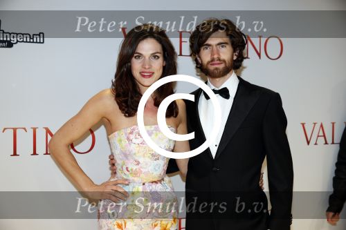 Amsterdam 18 maart 2013
Premiere Valentino in Tuschinski met in de hoofdrollen Najib Amhali Elise Schaap Johnny de Mol en Yolanthe Sneijder Cabau. Anna Drijver met Benja Bruijning
Peter Smulders bv