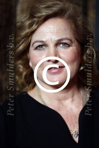 Amsterdam 14 maart 2013
PERPRESENTATIE SPEELFILM SOOF, CAST  GEORGE VAN HOUTS, DICK VAN DEN TOORN, EVA LAURENSSEN, MARYAM HASSOUNI, ANNEKE BLOK, LIES VISSCHEDIJK, DAN KARATY, FEDJA VAN HUET, CHANTAL JANZEN, MARJOLEIN BEUMER, ANTOINETTE BEUMER
