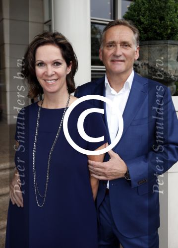 Amsterdam 19 juni 2013
Haringparty in het hilton hotel. Annemarie v Gaal met vriend
Peter Smulders bv