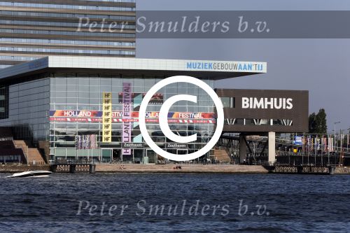 Amsterdam 7 juni 2013
Diverse gebouwen in amsterdam. Muziekgebouw aan het IJ en het Bimhuis
Peter Smulders bv