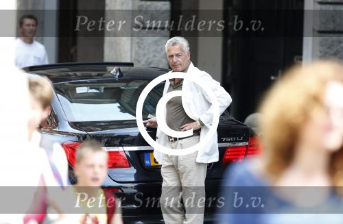 Amsterdam 18 juni 2013
Bram Moszkowicz heeft ongeluk gehad met zijn auto.
Peter Smulders bv