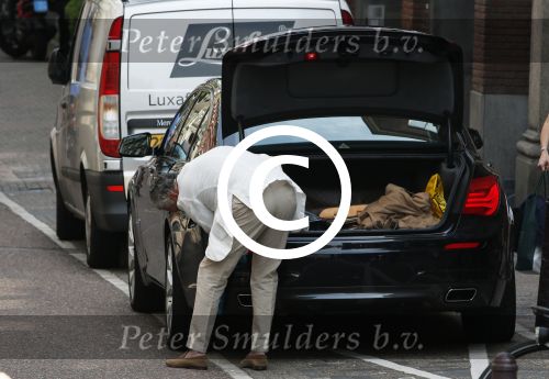 Amsterdam 18 juni 2013
Bram Moszkowicz heeft ongeluk gehad met zijn auto.
Peter Smulders bv
