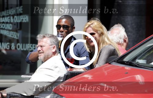 Amsterdam 5 juni 2014
Bryan Roy en Anita Schuts op terras.
Peter Smulders bv