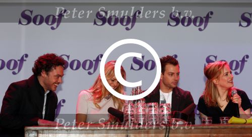 Amsterdam 14 maart 2013
PERPRESENTATIE SPEELFILM SOOF, CAST  GEORGE VAN HOUTS, DICK VAN DEN TOORN, EVA LAURENSSEN, MARYAM HASSOUNI, ANNEKE BLOK, LIES VISSCHEDIJK, DAN KARATY, FEDJA VAN HUET, CHANTAL JANZEN, MARJOLEIN BEUMER, ANTOINETTE BEUMER