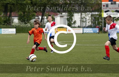 Beverwijk 25 mei 2013
Voetbaltournooi van Rafael v d Vaart . Zijn vriendin Sabia Boulahrouz en zoon Damian zijn ook aanwezig.
Peter Smulders bv