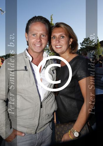 Purmerend 4 juni 2013
Tros Muziekfeest en sterren.nl awards op de markt in Purmerend. Danny en Jenny de Munk
Peter Smulders bv