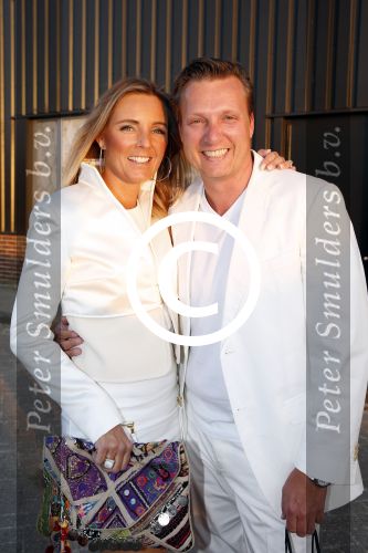 Amsterdam 7 juni 2013
Frank de Boer heeft feestje georganiseerd voor dochter en vrouw in the harbour club. david en Ghitta Bijlsma
Peter Smulders bv