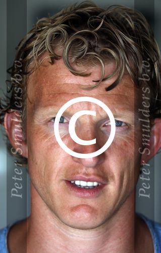 Istanbul 20 mei 2013
Op bezoek thuis bij Dirk Kuyt en zijn vrouw Gertrude en hun kinderen.
Dirk speelt bij Fenerbache en woont in een prachtig huis op een bewaakt compound.
Peter Smulders bv
