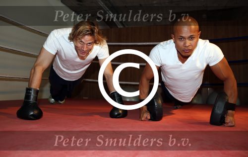 Amsterdam 13 juni 2013
Dirk Taat aan het trainen met personal trainer Oswin Beingsick bij sportcity.
Peter Smulders bv