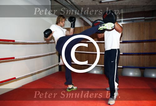 Amsterdam 13 juni 2013
Dirk Taat aan het trainen met personal trainer Oswin Beingsick bij sportcity.
Peter Smulders bv