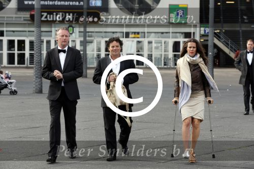 Amsterdam 1 juni 2013
Dam diner tbv het aidsfonds in de Heineken music Hall HMH. Dirk Zeelenberg met vrouw Suus op krukken
Peter Smulders bv