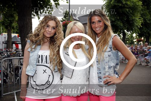 Uden 18 juni 2013
Tros Muziek feest op de markt in Uden. Djumbo
Peter Smulders bv