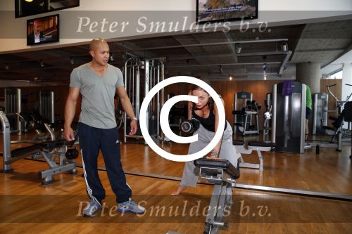 Amsterdam 27 mei 2013
Doerien Rose aan het trainen met Personal trainer Oswin Beingsick bij sportcity.
Peter Smulders bv