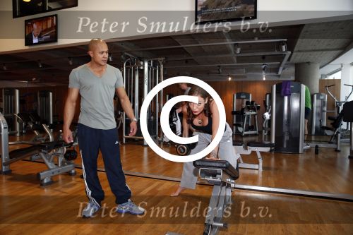 Amsterdam 27 mei 2013
Doerien Rose aan het trainen met Personal trainer Oswin Beingsick bij sportcity.
Peter Smulders bv