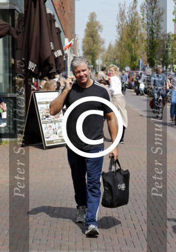 Amsterdam 31 mei 2013
Dries Roelvink op straat.
Peter Smulders bv