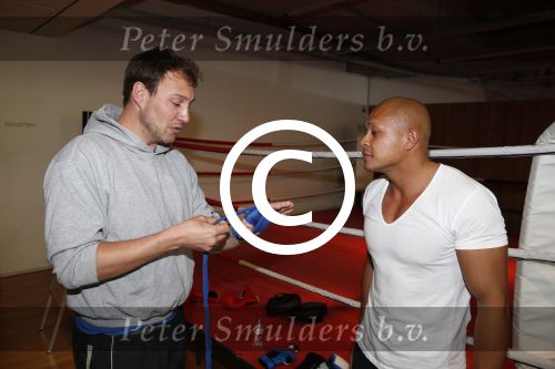 Amsterdam 6 juni 2013
Eric Bouwman krijgt personal traning van Oswin Beingsick
Peter Smulders bv