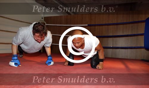 Amsterdam 6 juni 2013
Eric Bouwman krijgt personal traning van Oswin Beingsick
Peter Smulders bv