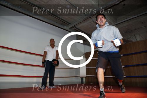Amsterdam 6 juni 2013
Eric Bouwman krijgt personal traning van Oswin Beingsick
Peter Smulders bv