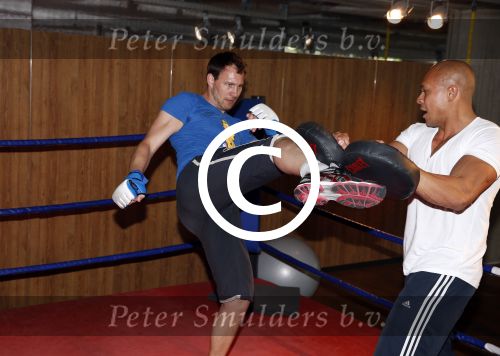Amsterdam 6 juni 2013
Eric Bouwman krijgt personal traning van Oswin Beingsick
Peter Smulders bv