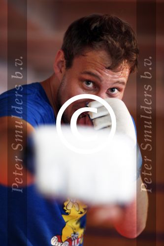 Amsterdam 6 juni 2013
Eric Bouwman krijgt personal traning van Oswin Beingsick
Peter Smulders bv