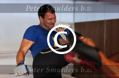 Amsterdam 6 juni 2013
Eric Bouwman krijgt personal traning van Oswin Beingsick
Peter Smulders bv
