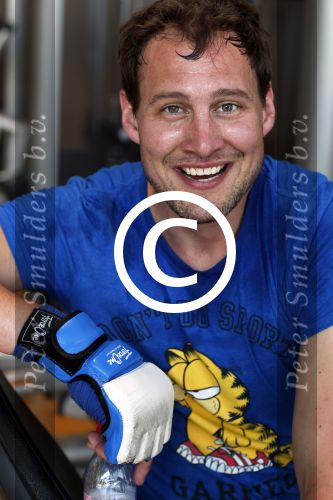 Amsterdam 6 juni 2013
Eric Bouwman krijgt personal traning van Oswin Beingsick
Peter Smulders bv