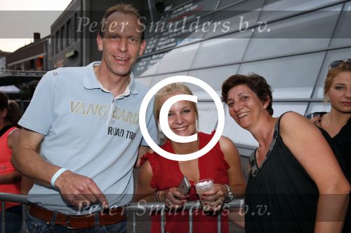 Uden 18 juni 2013
Tros Muziek feest op de markt in Uden. Eric Schuurmans met vrouw en dochter
Peter Smulders bv