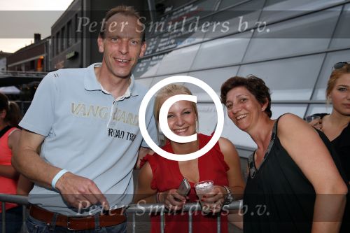Uden 18 juni 2013
Tros Muziek feest op de markt in Uden. Eric Schuurmans met vrouw en dochter
Peter Smulders bv