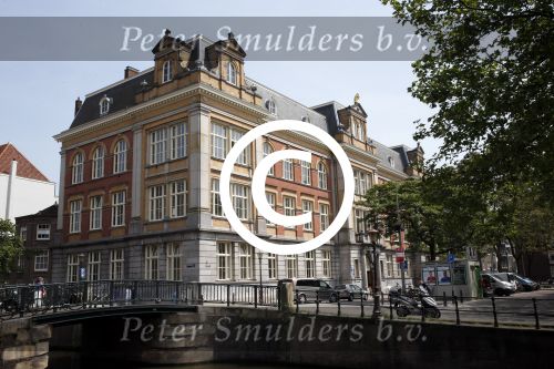 Amsterdam 18 juni 2013
Danielle Oerlemans Overgaag heeft de hele begeleiding en inrichting van het nieuwe eyeworks pand in het centrum van Amsterdam gedaan. De verbouwing heeft bijna een jaar geduurd.
Peter Smulders bv