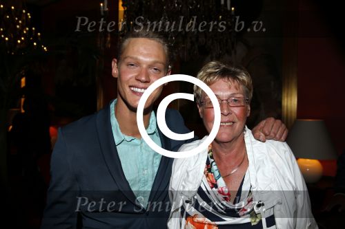 Amsterdam 13 juni 2013
Feestje Ferry Doedens in hotel l\'europe. Ferry met moeder
Peter Smulders bv