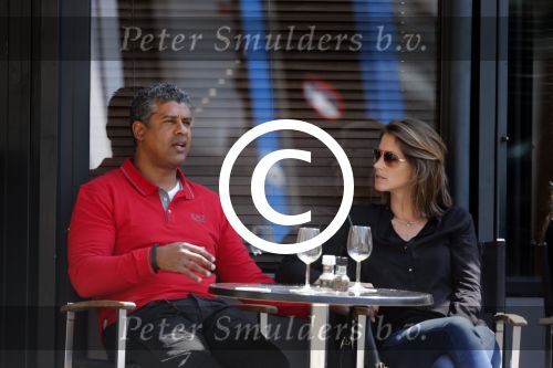 Amsterdam 31 mei 2013
Frank Rijkaard en zijn vrouw Stephanie op terras.
Peter Smulders bv