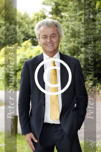 Den Haag 19 juni 2013
Karel Hille interviewt Geert Wilders bij daar waar Karel woont.
Peter Smulders bv