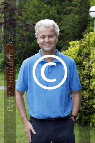 Den Haag 19 juni 2013
Karel Hille interviewt Geert Wilders bij daar waar Karel woont.
Peter Smulders bv