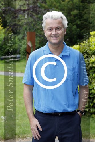 Den Haag 19 juni 2013
Karel Hille interviewt Geert Wilders bij daar waar Karel woont.
Peter Smulders bv