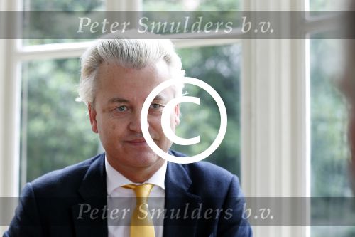 Den Haag 19 juni 2013
Karel Hille interviewt Geert Wilders bij daar waar Karel woont.
Peter Smulders bv