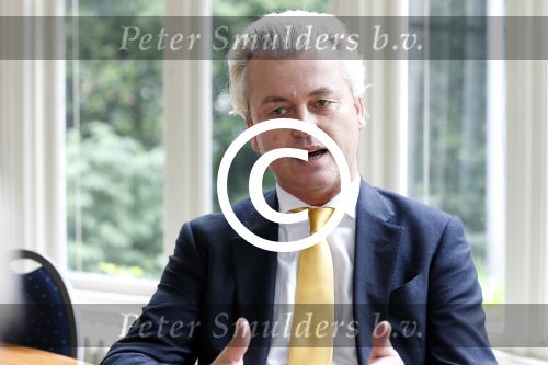 Den Haag 19 juni 2013
Karel Hille interviewt Geert Wilders bij daar waar Karel woont.
Peter Smulders bv