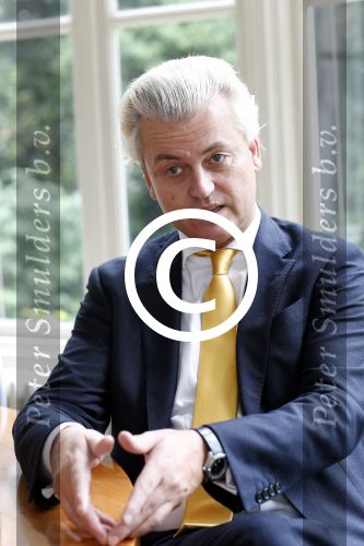 Den Haag 19 juni 2013
Karel Hille interviewt Geert Wilders bij daar waar Karel woont.
Peter Smulders bv